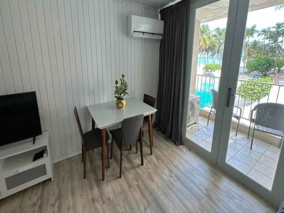 Kasa Poolside Balcony For 2 Apartment San Juan